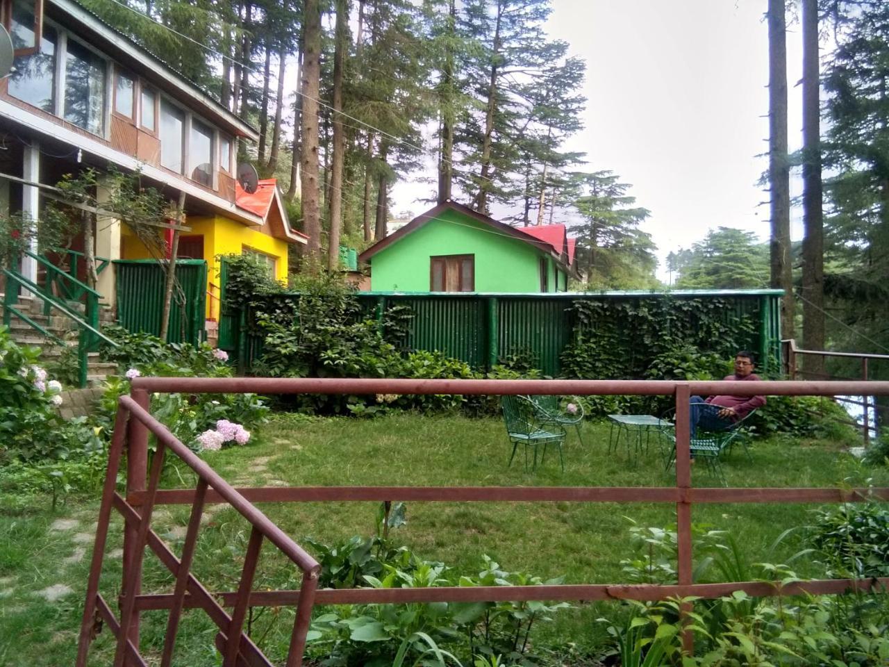 Hotel Huts Patnitop Exterior foto