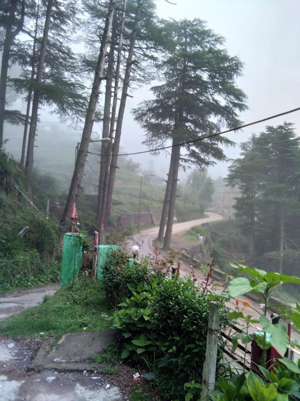 Hotel Huts Patnitop Exterior foto