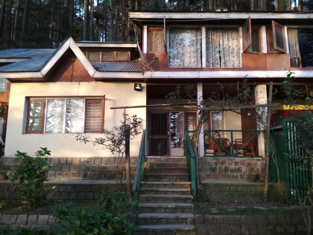 Hotel Huts Patnitop Exterior foto